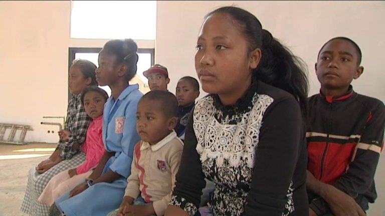 VIDEO. Un reportage sur un médecin bénévole à Madagascar
