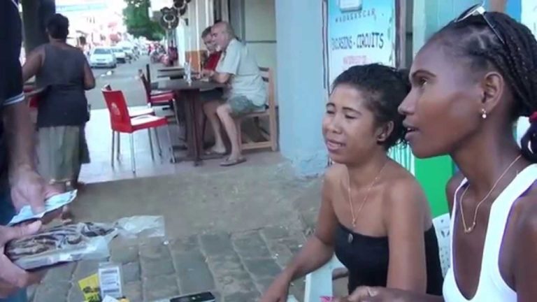 VIDEO. Des conseils pour acheter de la vanille de qualité à Madagascar
