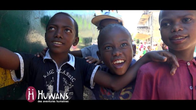VIDEO. Un voyage à Madagascar à bord d’un train à grandes vibrations