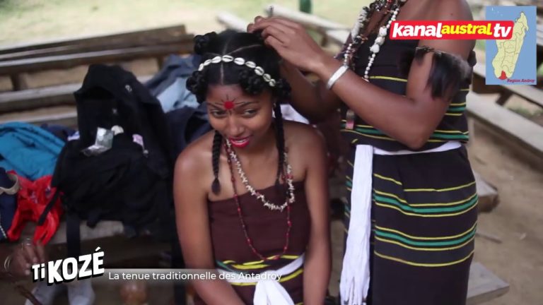 VIDEO. Un documentaire sur la tenue traditionnelle des Antandroy