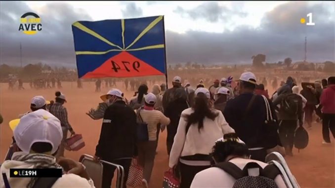 VIDEO. Un reportage sur les pèlerins réunionnais venus voir le pape à Madagascar